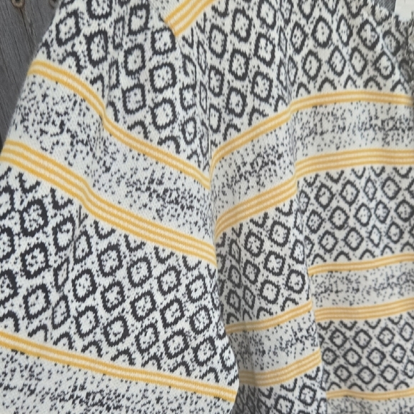 Skies Are Blue Patterned Cardigan with Yellow and Black Stripes - Picture 4 of 8
